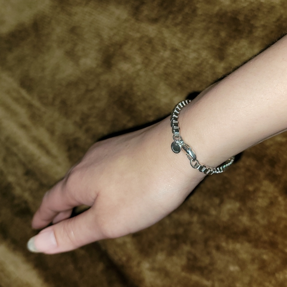 TIFFANY & CO. UNISEX VENETIAN LINK BRACELET IN SILVER EUC - Picture 16 of 17